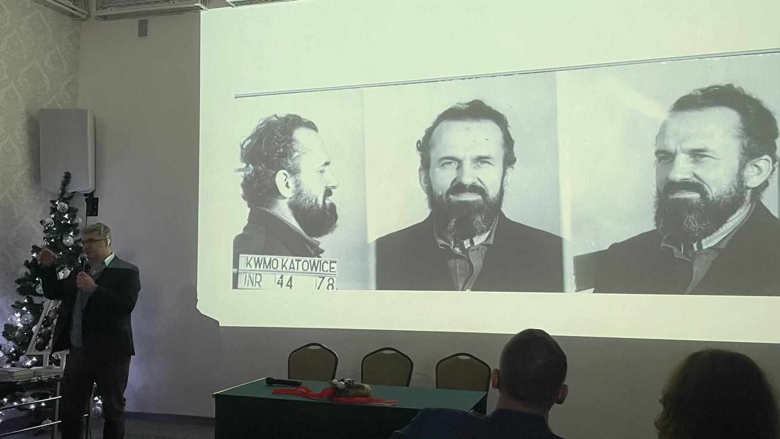 Zdjęcie Solidarność- wykład 01.2024 (2)c4446de4-c46c-4c02-92bd-5416e083658e.jpg w galerii Od wolnych związków zawodowych do Solidarności